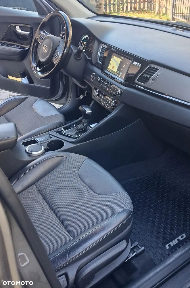 Kia Niro 1.6 GDI Hybrid L - 5