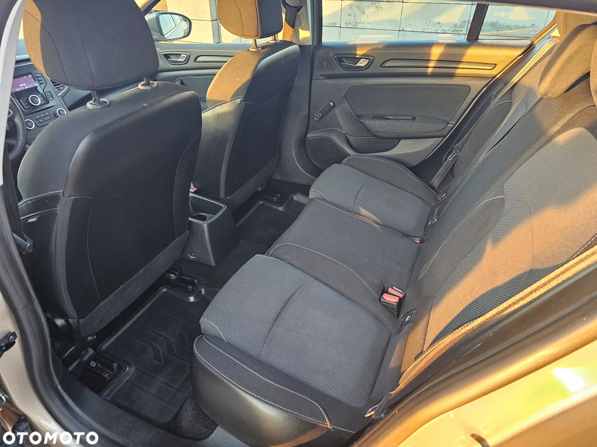 Renault Megane 1.6 SCe Life - 13