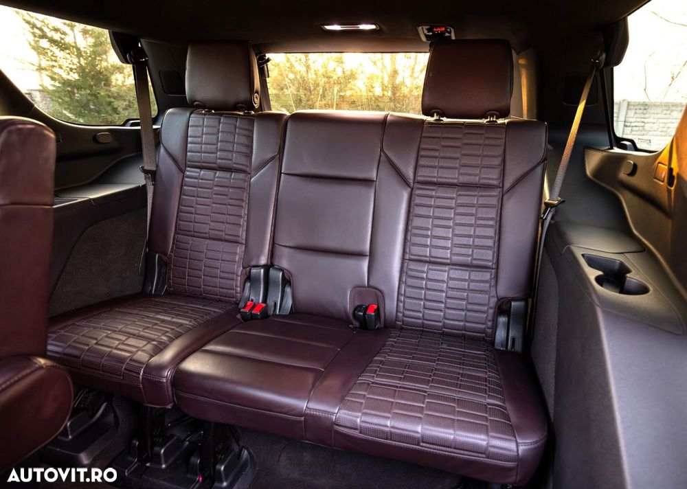 Cadillac Escalade - 14