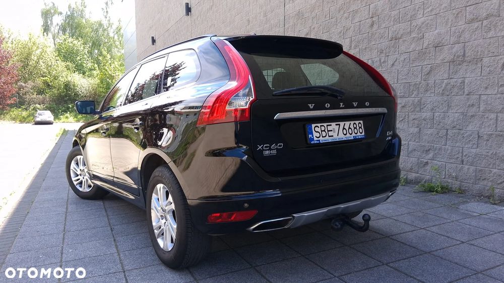 Volvo XC 60 ver-2-4d-awd-momentum - 5
