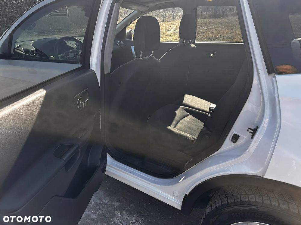 Nissan Qashqai+2 1.6 dCi 4x4 Tekna - 26