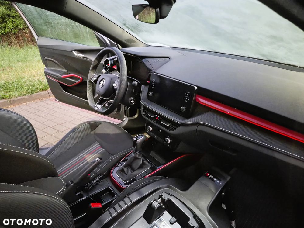 Skoda Fabia 1.5 TSI Monte Carlo DSG - 10
