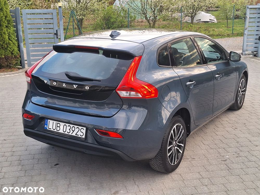 Volvo V40 D2 Momentum - 7
