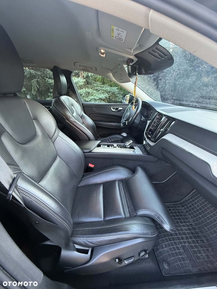 Volvo XC 60 B4 D AWD Inscription - 9