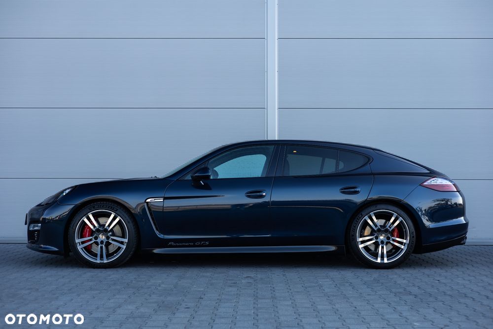 Porsche Panamera GTS PDK - 10