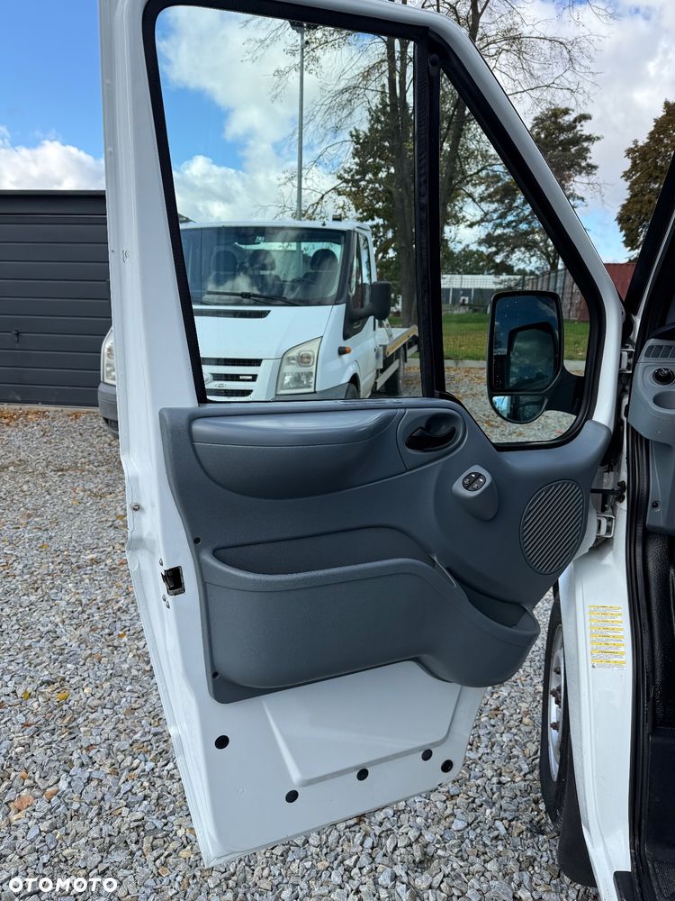 Ford Transit - 11