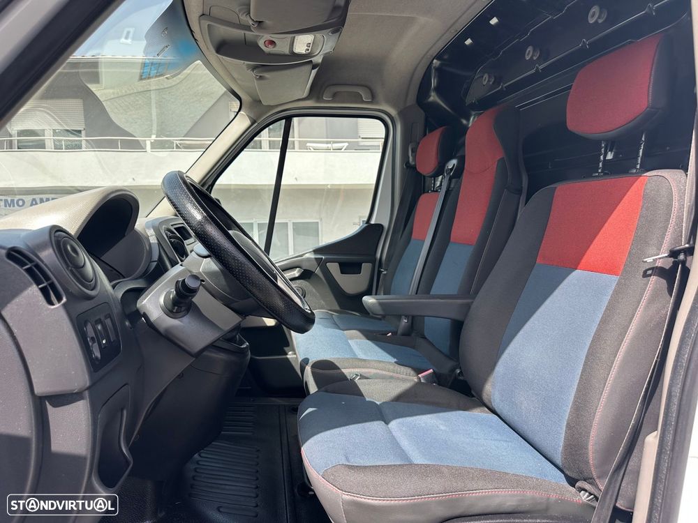 Renault Master 2.3 dCi L2H2 3.3T SS - 10