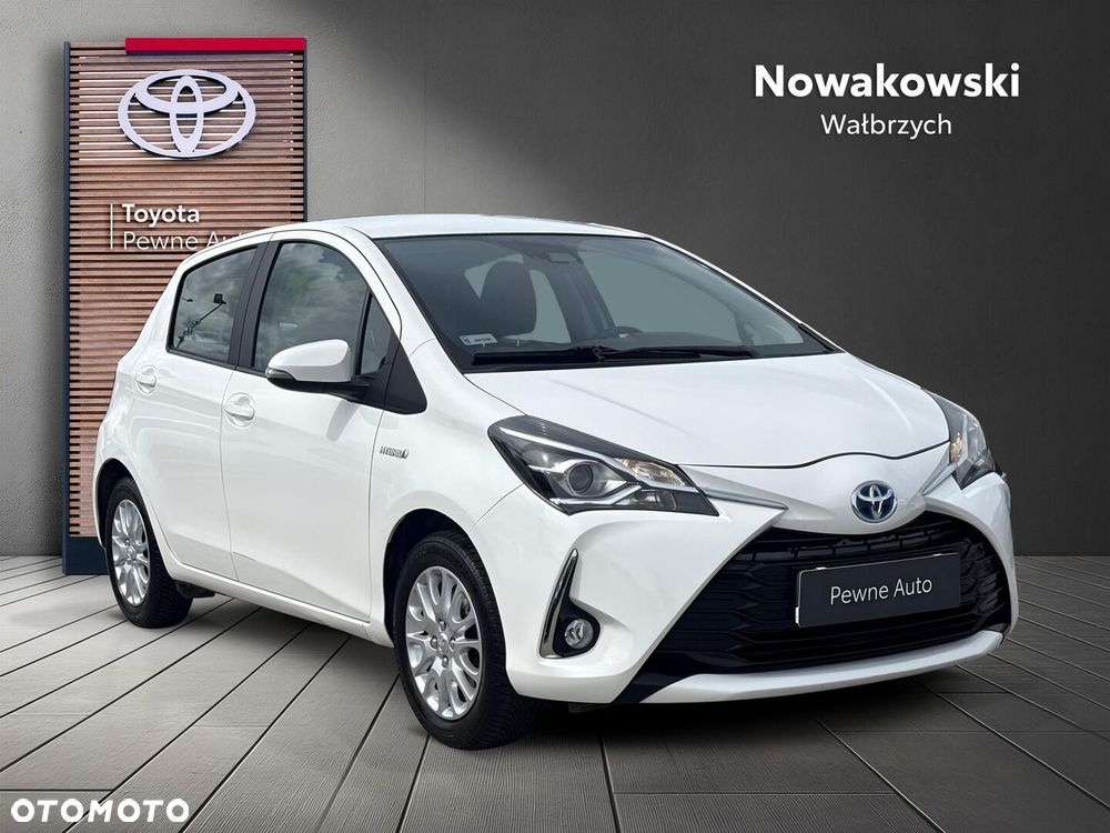 Toyota Yaris Hybrid 100 Premium EU6 - 7