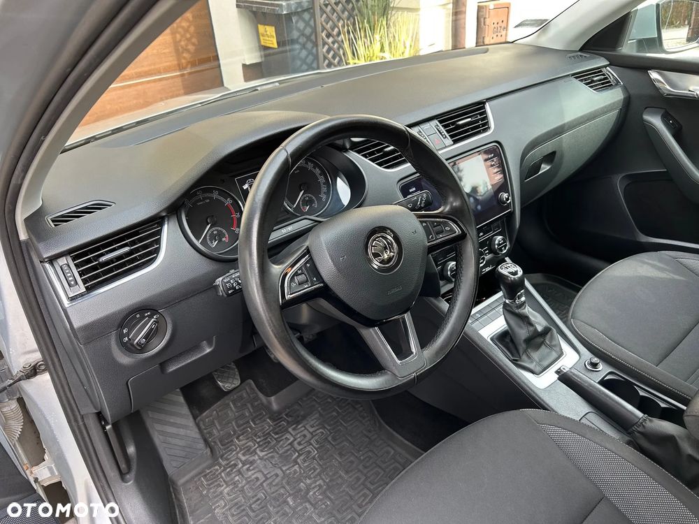 Skoda Octavia 1.4 TSI Active - 6