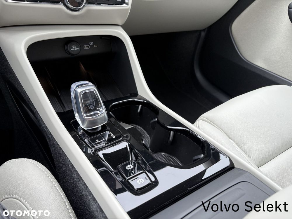 Volvo XC 40 - 16