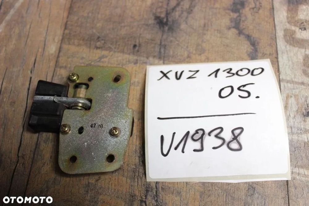 ZAMEK KUFRA YAMAHA XVZ1300 VENTURE - 1
