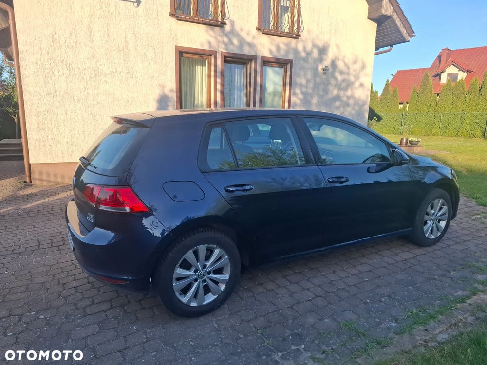 Volkswagen Golf 1.2 TSI BMT Comfortline - 3