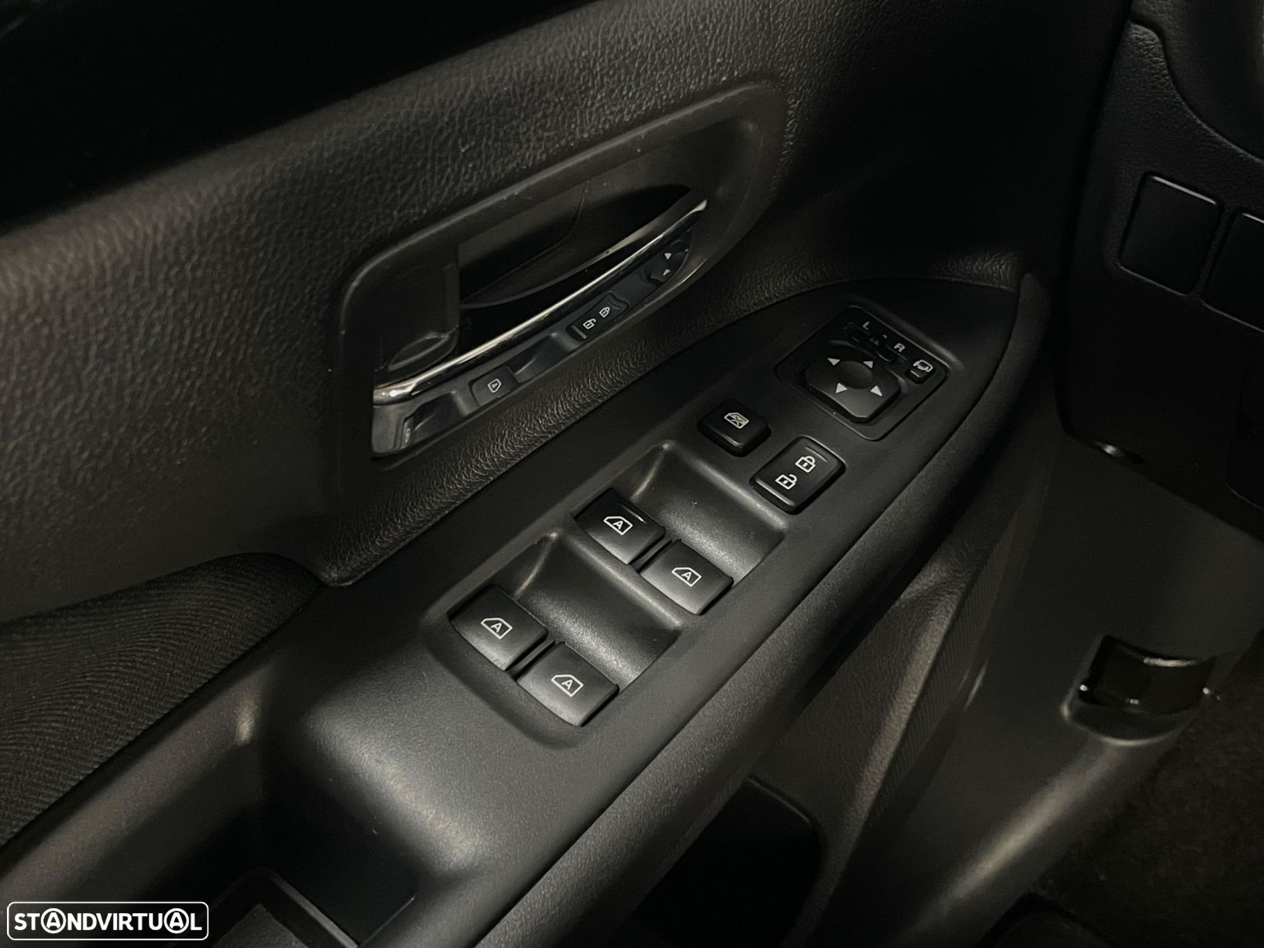 Mitsubishi Outlander 2.0 Kaiteki CVT - 18
