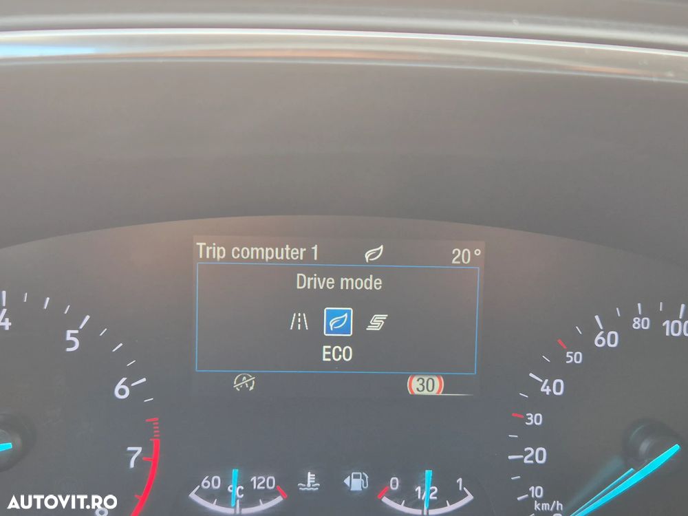 Ford Focus - 10