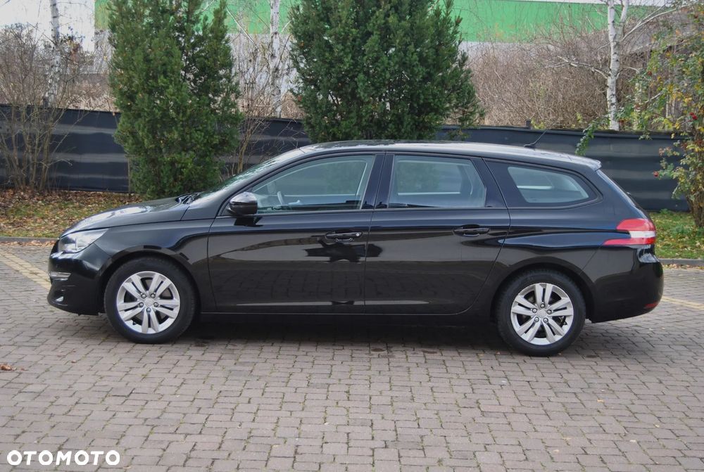Peugeot 308 HDi FAP 150 Family - 17