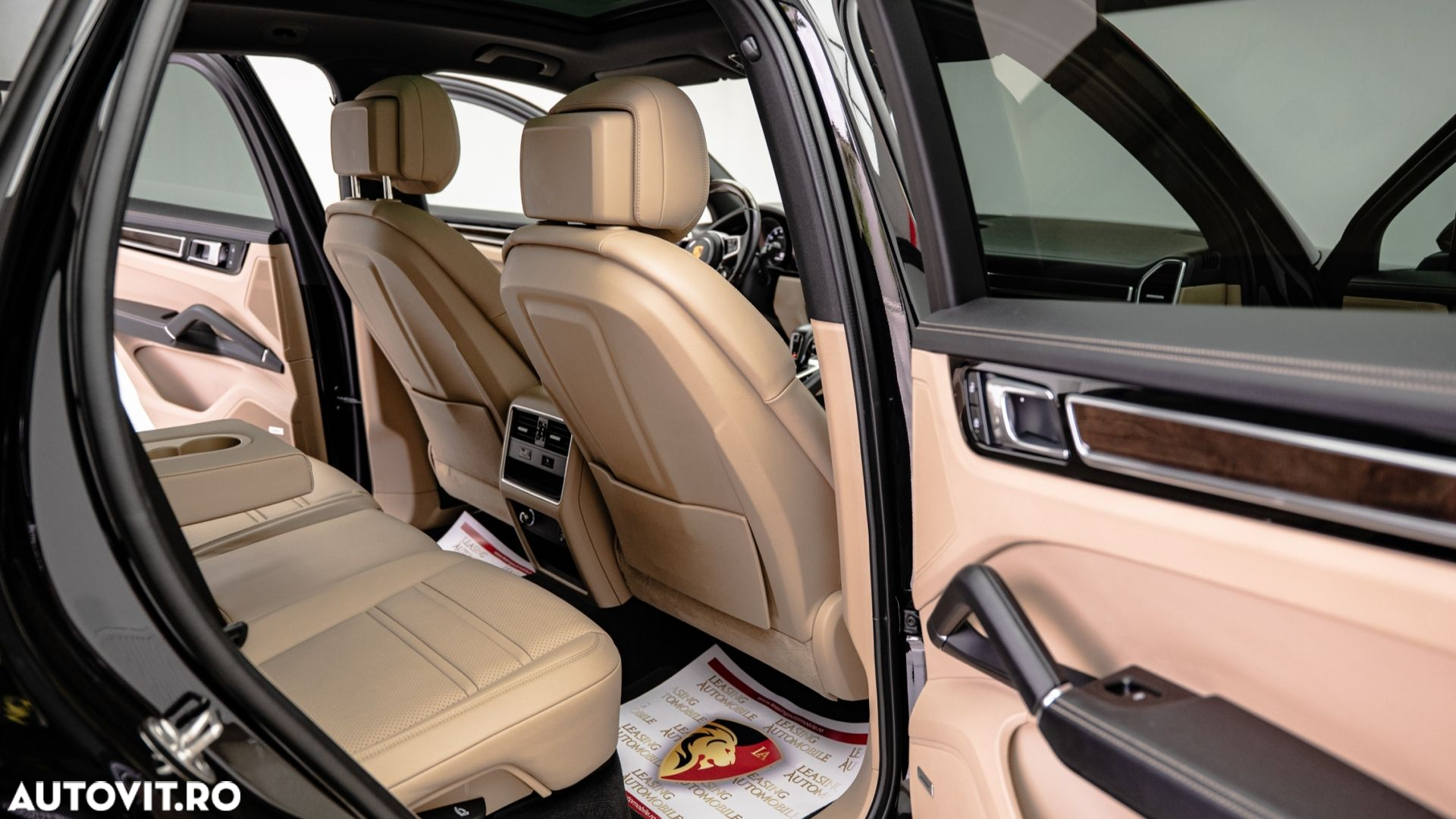Porsche Cayenne - 16