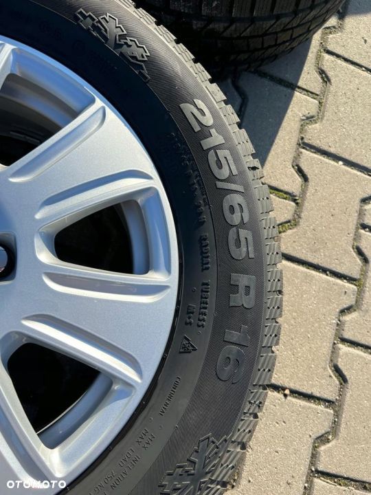 Całe koła Continental 215/65R16  8U0601025Q - 3