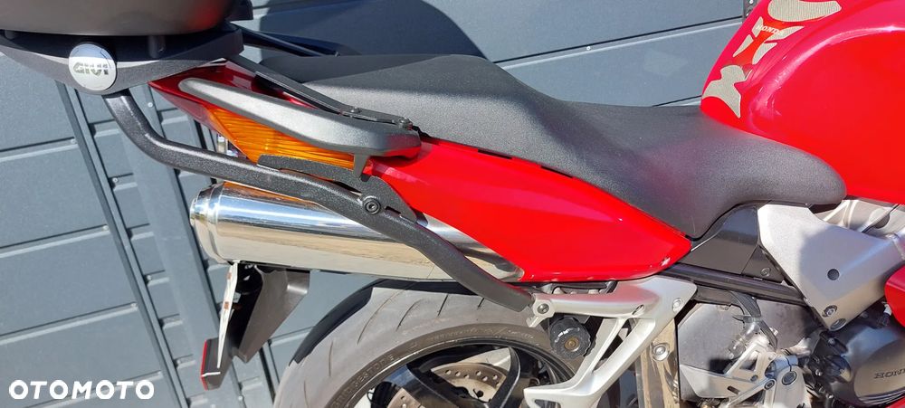 Honda VFR - 35