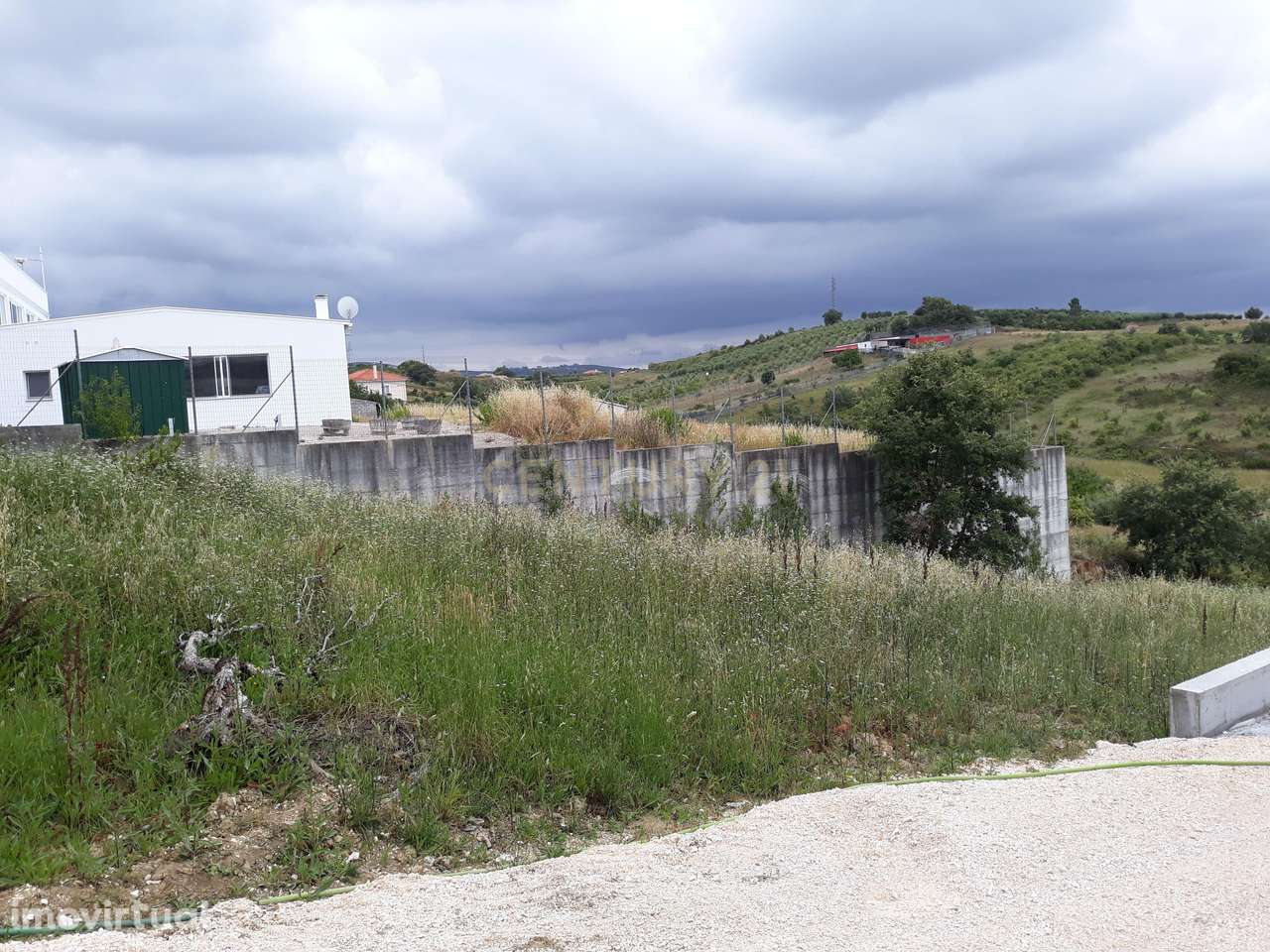 Oportunidade, moradia para restaurar - Grande imagem: 3/8