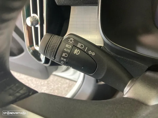 Volvo XC 40 1.5 T5 PHEV R-Design - 23