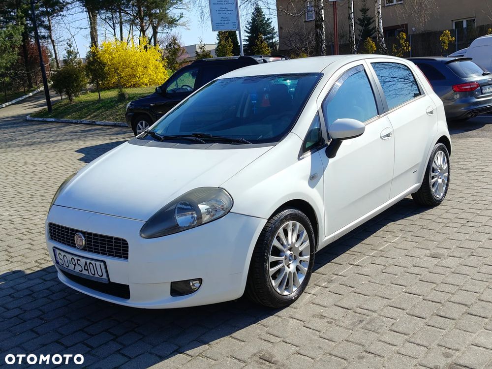 Fiat Grande Punto 1.4 8V Emotion - 34