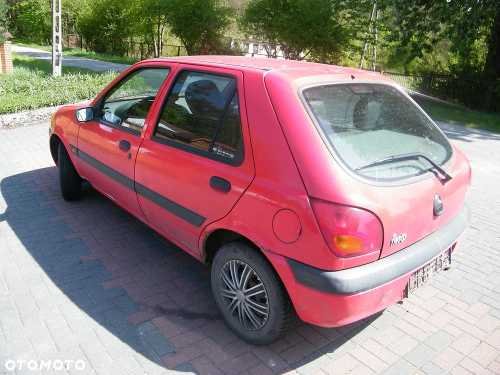 Ford Fiesta MK4 FL 1.3 B 60KM silnik HCS EFI skrzynia B5/IB5 lakier Radiant Red - 5
