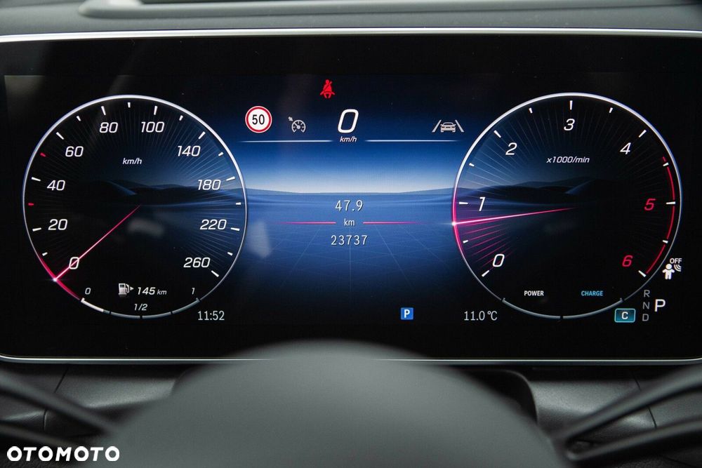 Mercedes-Benz GLC - 41