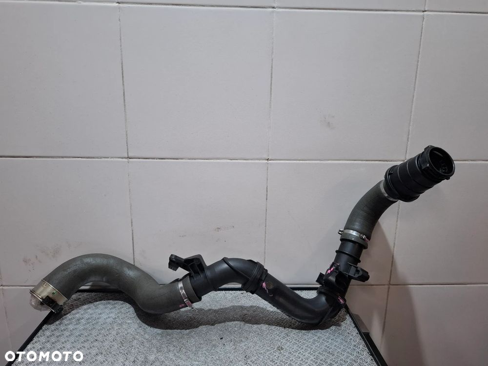 Rura intercoolera Renault Trafic III 1,6CDTI 2018 rok uszkodzony uchwyt i rura nr 144601915R - 1