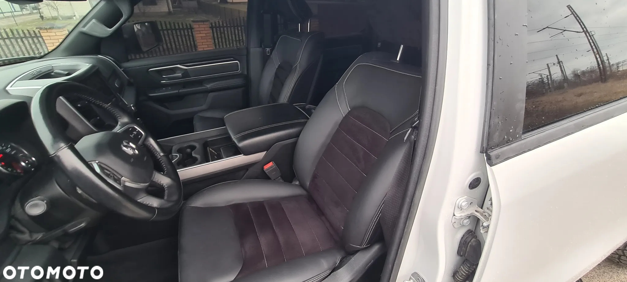 RAM 1500 Crew Cab MB Sport - 5