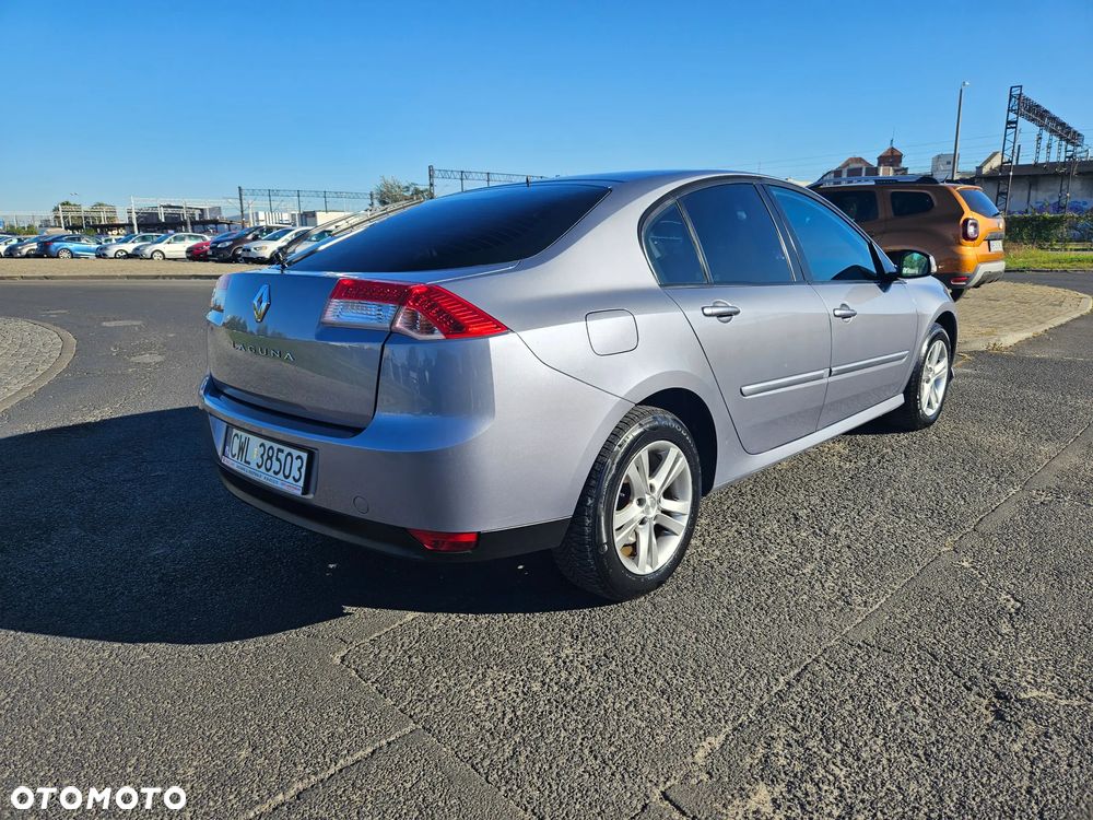 Renault Laguna 1.6 16V 110 Expression - 8