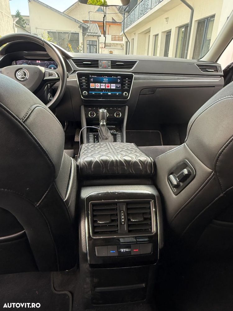 Skoda Superb 2.0 TSI 4X4 DSG Sportline - 8