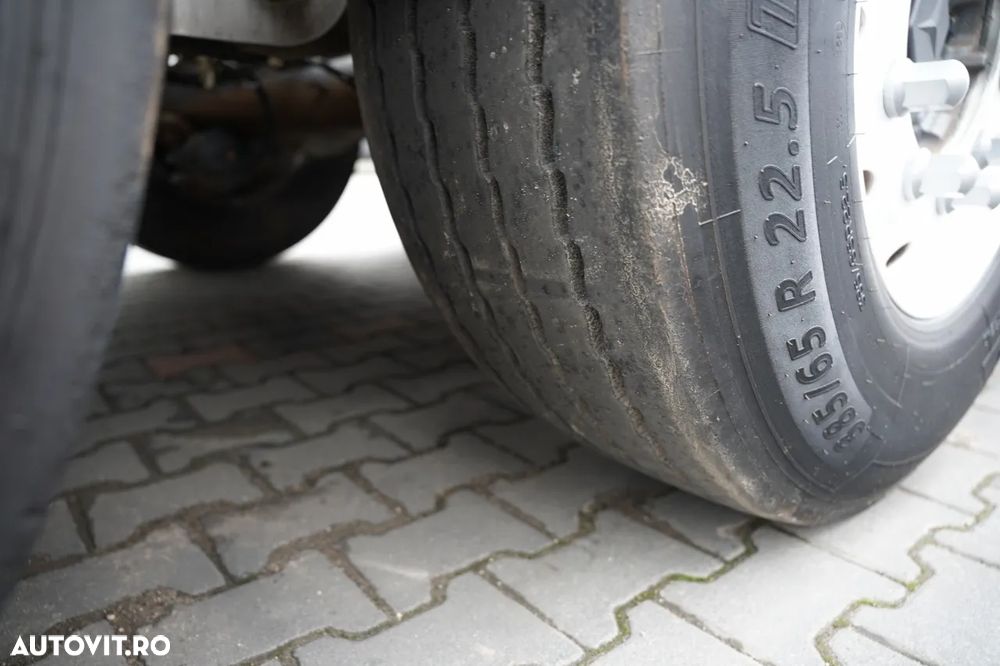 Magyar REZERVOR ALIMENTE / 30.000 L / AXĂ RIDICATĂ / AXĂ DE DIRECȚIE / - 15