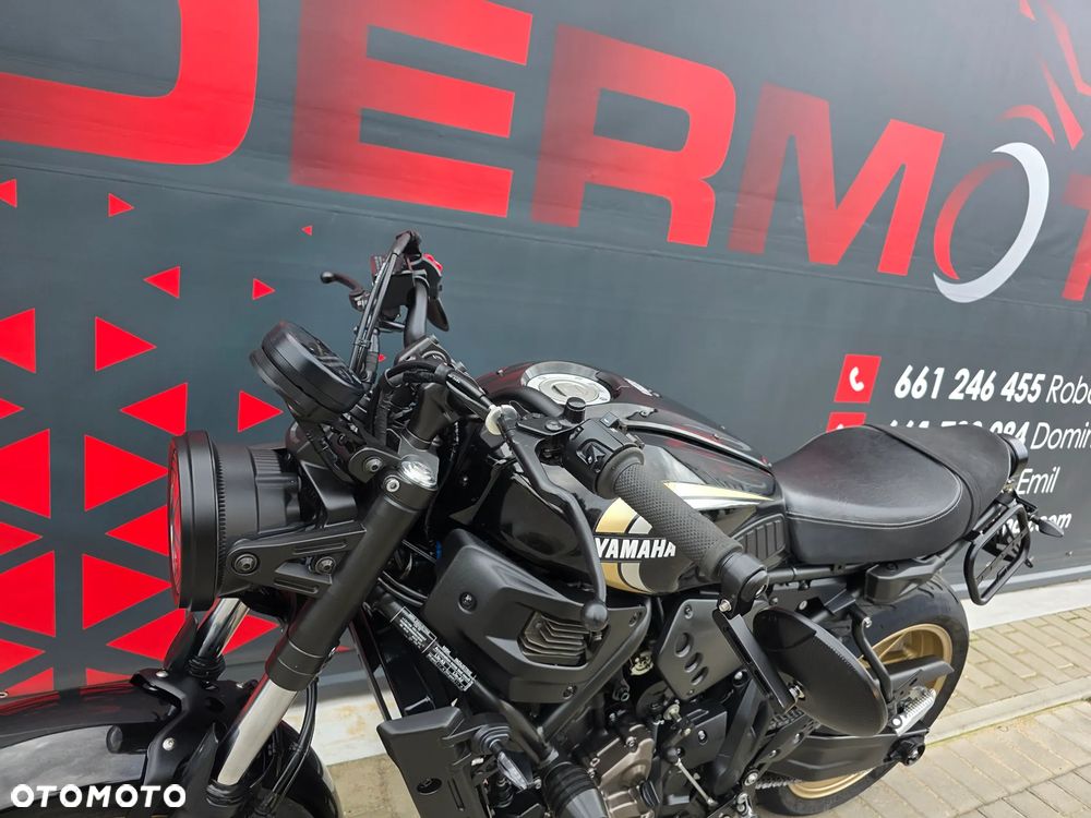 Yamaha XSR - 16