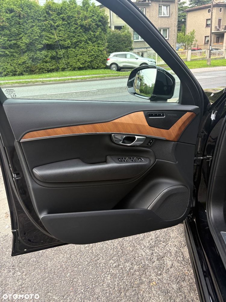 Volvo XC 90 - 18