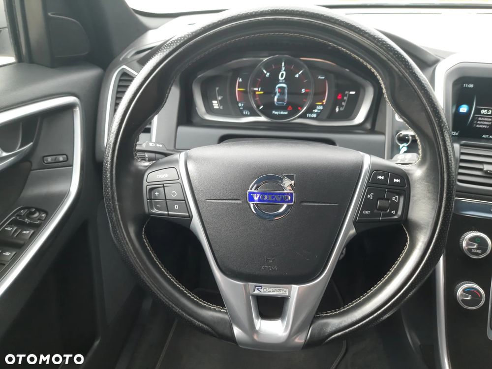 Volvo XC 60 D4 AWD Summum - 26
