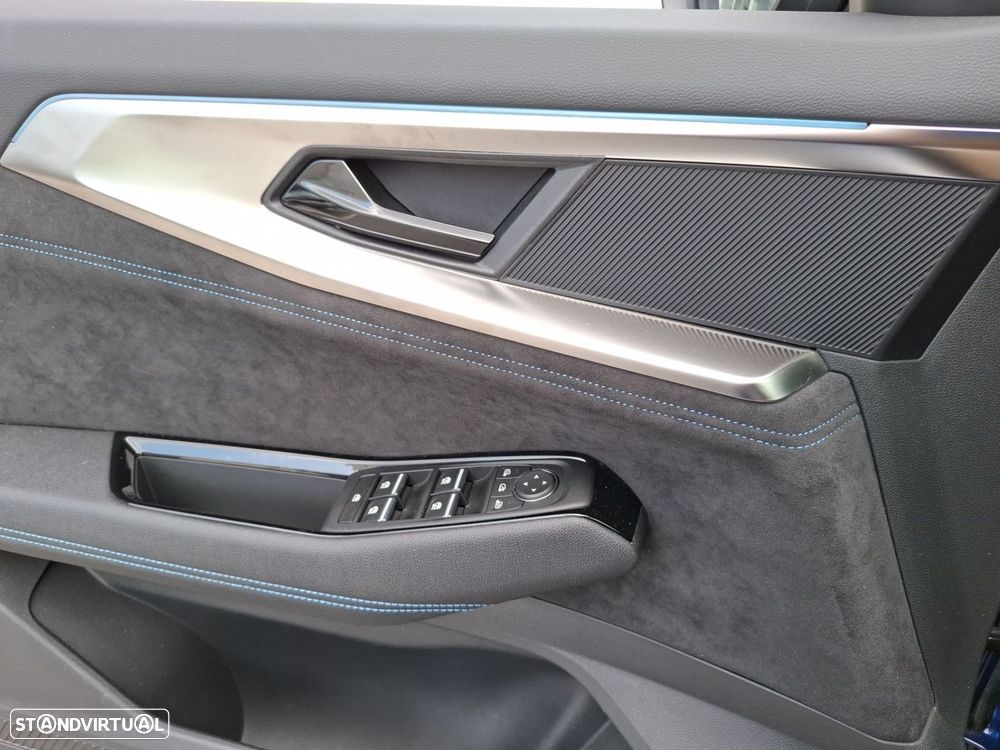 Renault Austral 1.2 E-Tech Iconic Espirit - 18