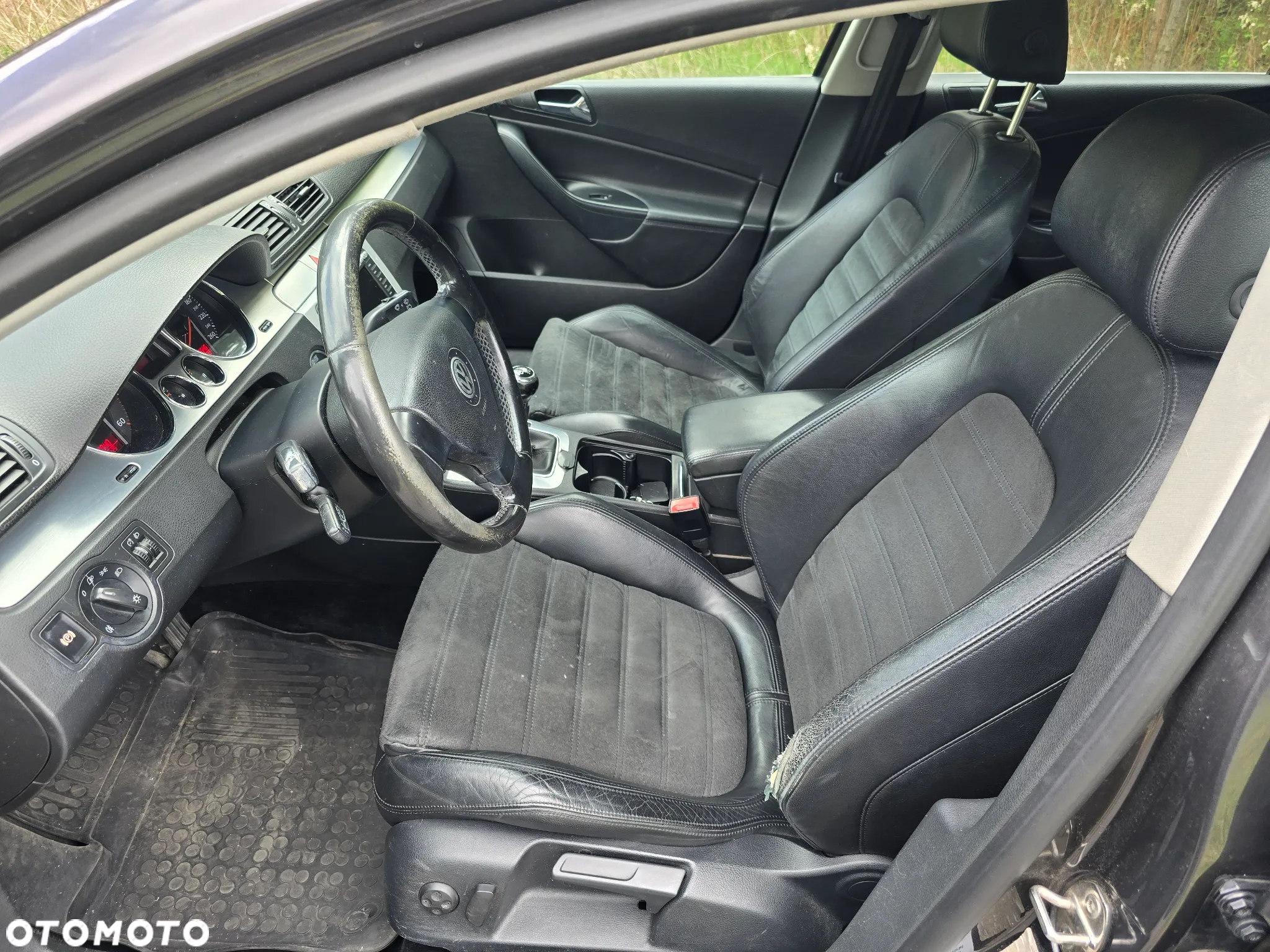 Volkswagen Passat Variant 2.0 TDI BlueMotion Technology Exclusive - 13