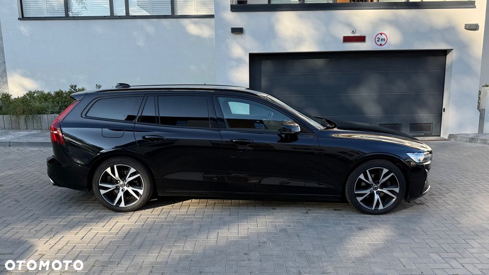 Volvo V60 D4 R-Design - 8