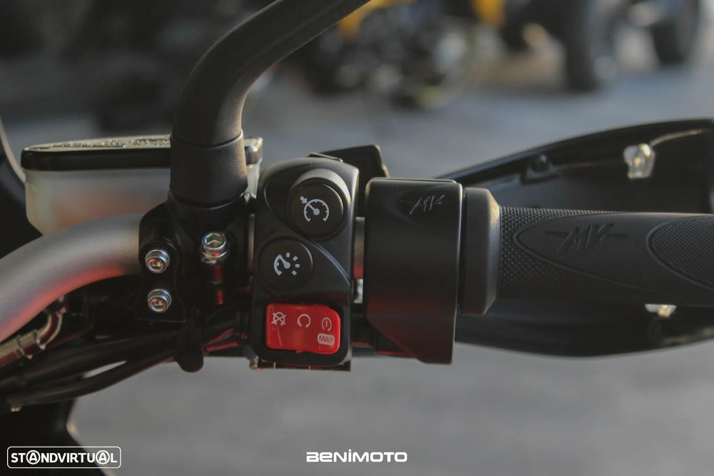 MV Agusta Turismo Veloce Lusso SCS - 13