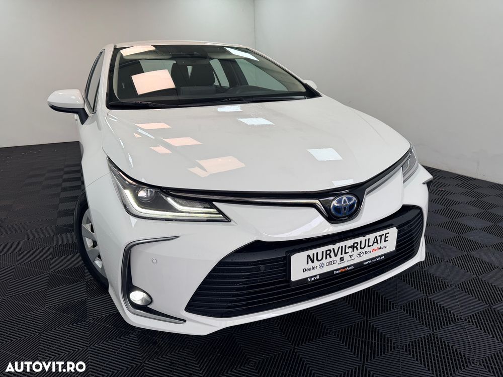 Toyota Corolla 1.8 HSD Business - 2