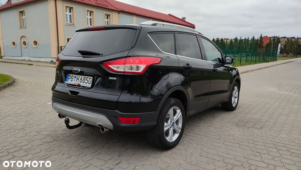 Ford Kuga 1.6 EcoBoost 2x4 Trend - 4