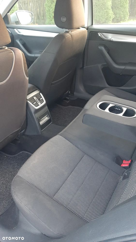 Skoda Octavia 1.6 TDI Ambition - 16