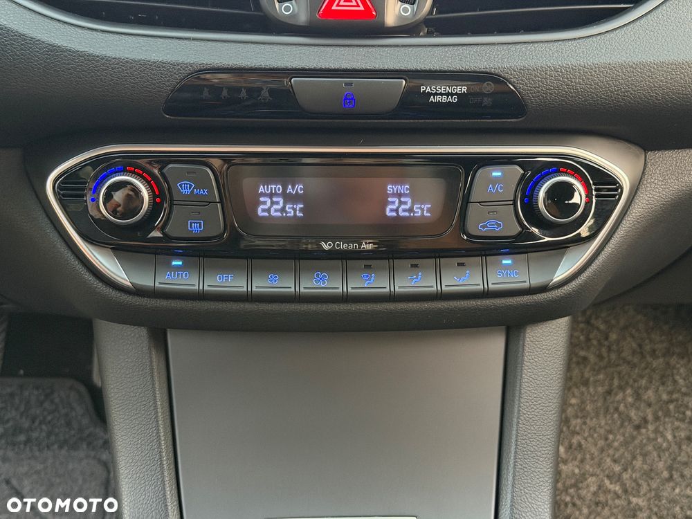 Hyundai i30 1.4 T-GDI YES!+ - 23