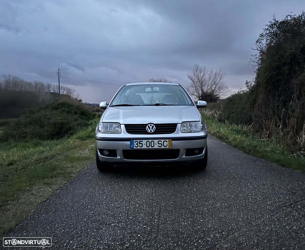 VW Polo 1.4 TDi Confortline ABS+AC - 2