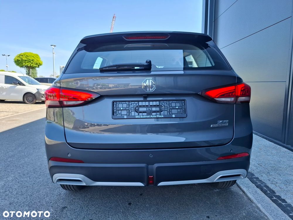MG ZS Hybrid+ - 18