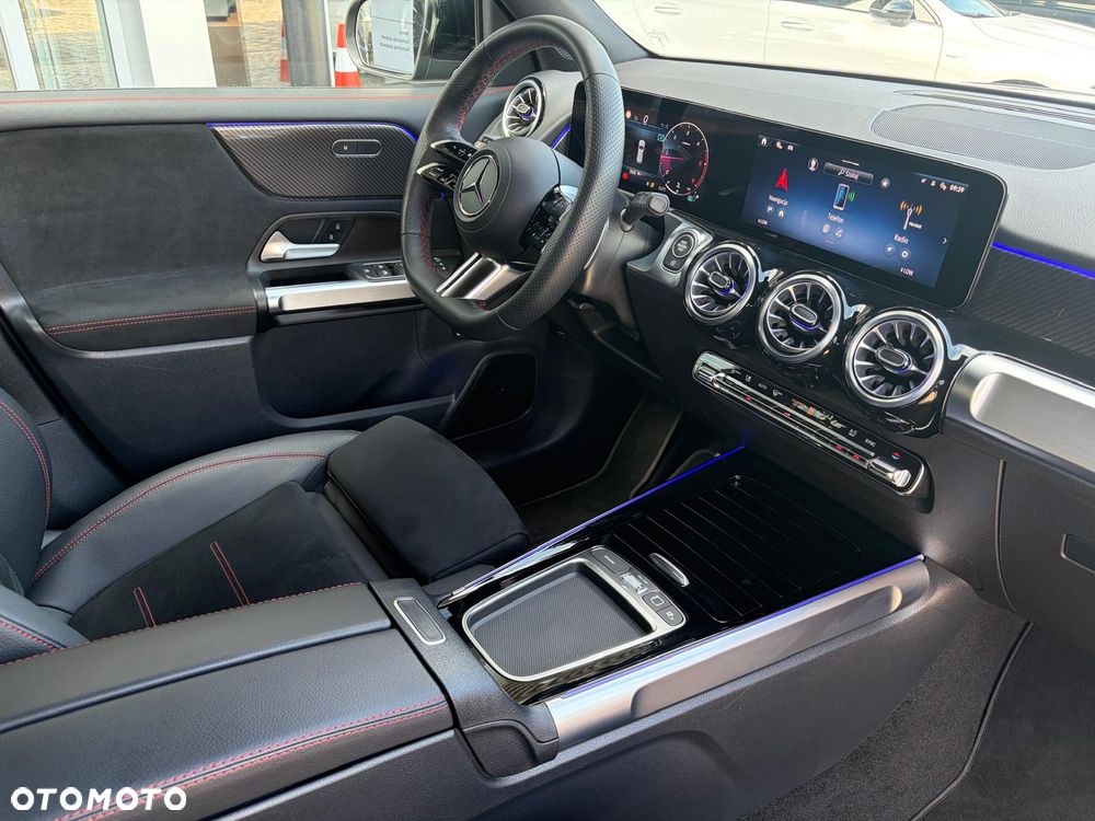 Mercedes-Benz GLB 220 d 4-Matic AMG Line 8G-DCT - 23