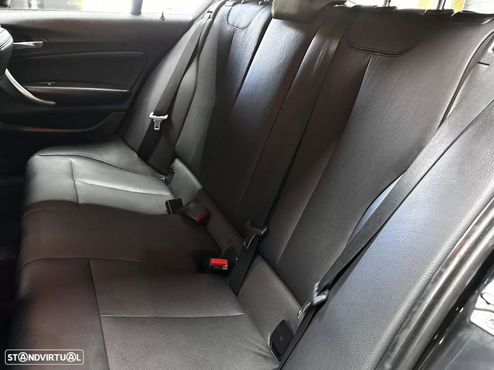 BMW 120 d xDrive Pack M - 25
