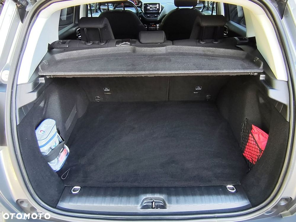 Peugeot 2008 1.6 BlueHDi Active S&S - 31