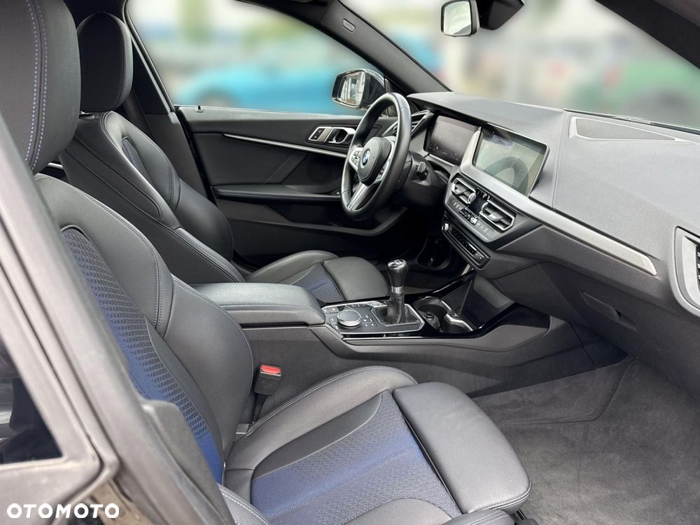 BMW Seria 2 218i M Sport - 7