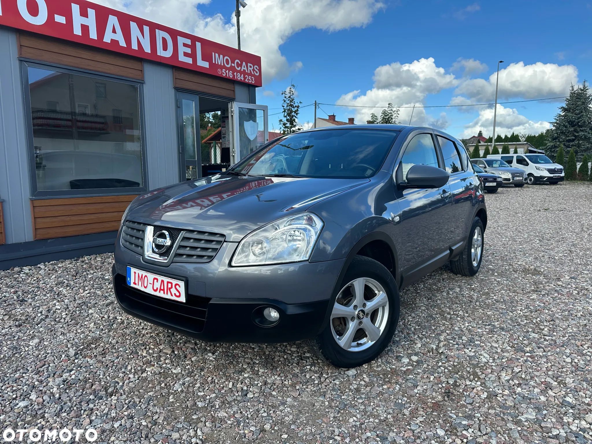 Nissan Qashqai - 1